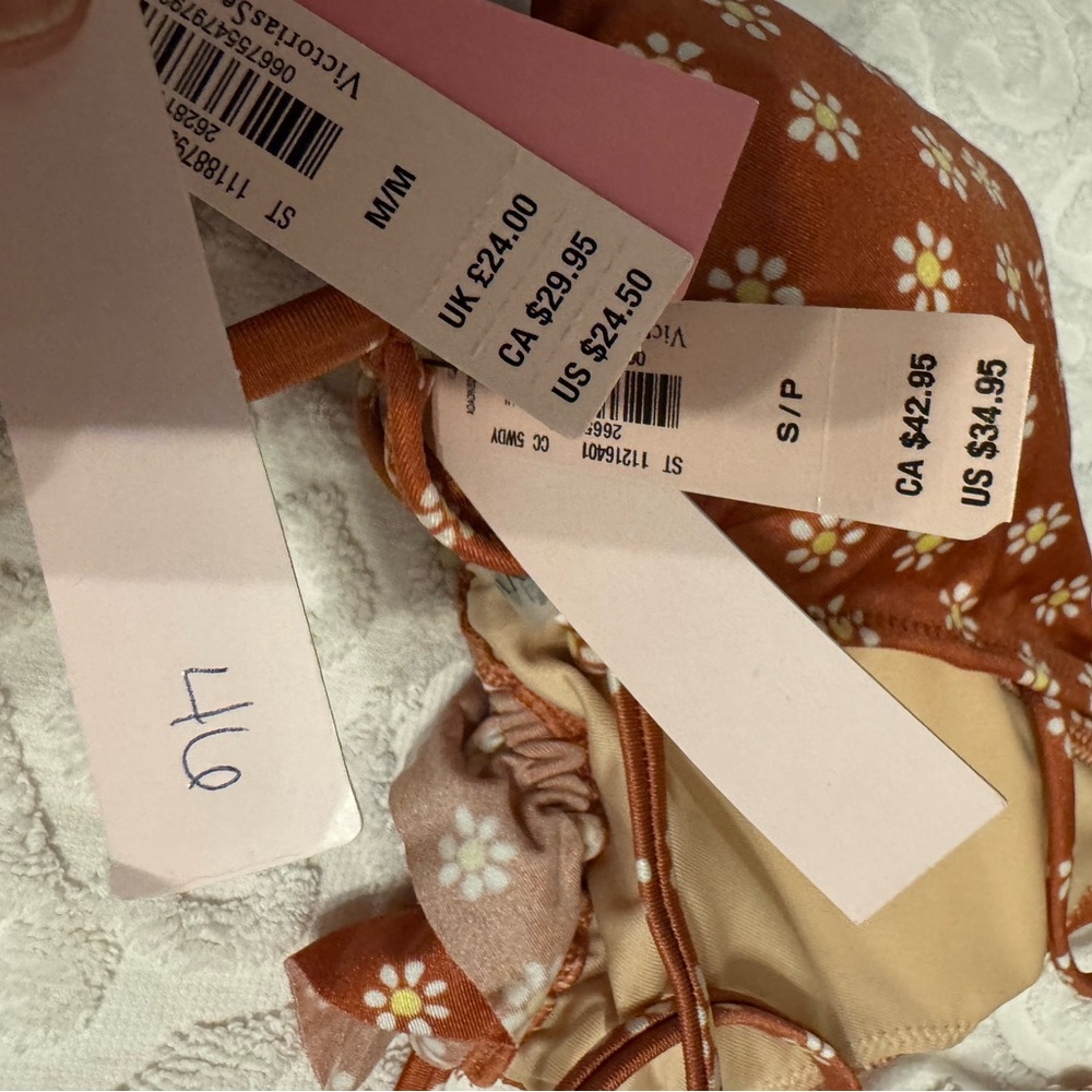 NWT Victoria’s Secret Swim Floral Triangle Bikini Ruffle Top Bikini Set S M - Picture 8 of 9